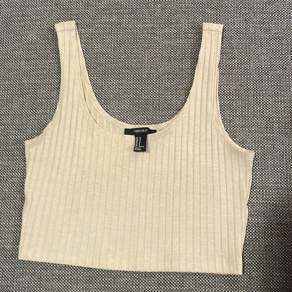 Bundle of 6 Crop Tops - Picture 7 of 16